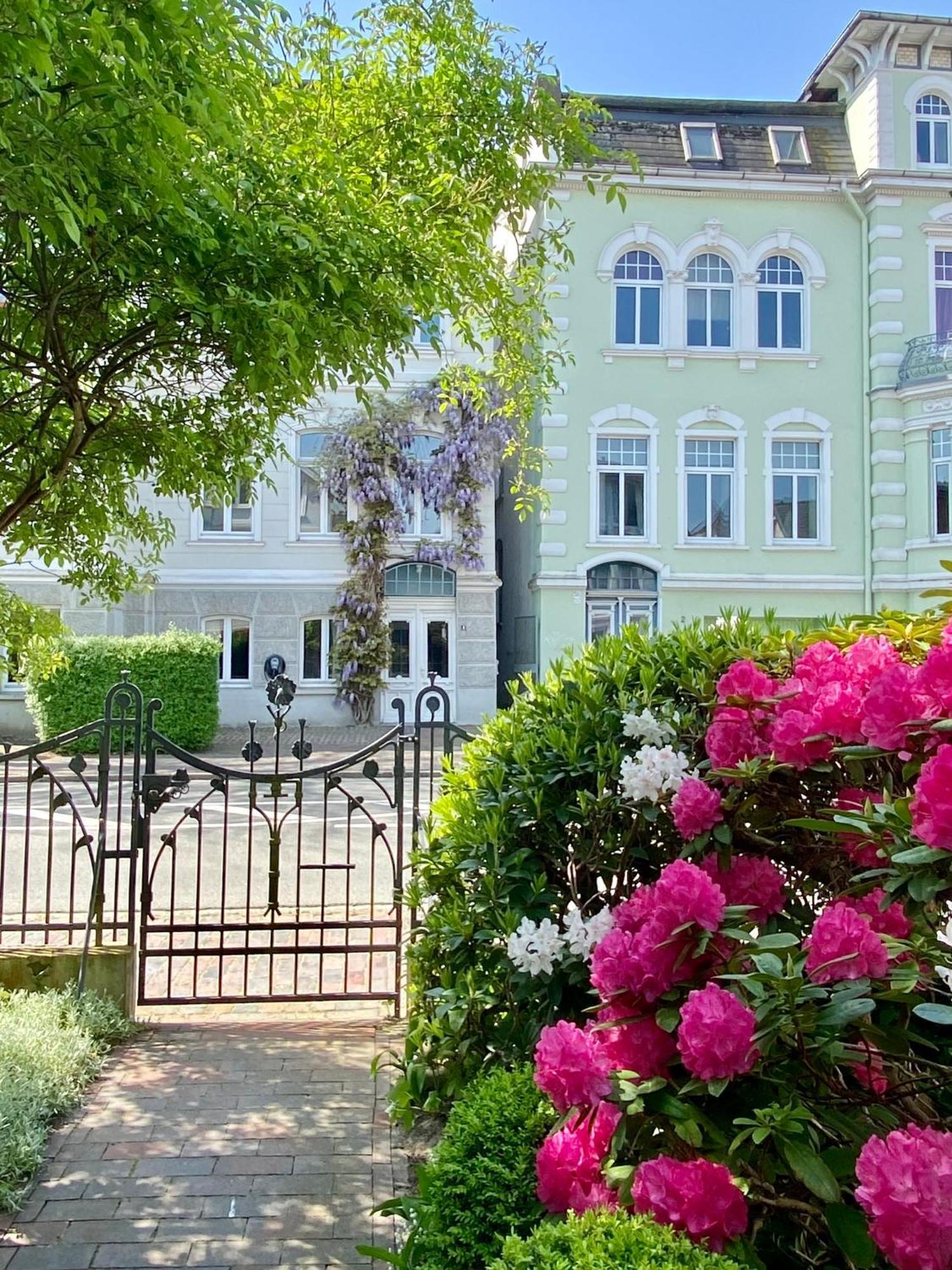 Ruhige Wohnung In Zentral Gelegener Gruenderzeitvilla Oldenburg Kültér fotó